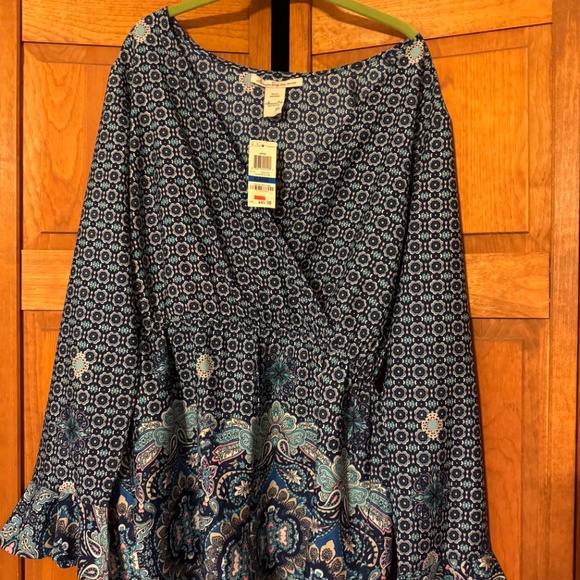 NWT Awesome Blue Print short Romper 3/4 sleeve - Picture 5 of 5